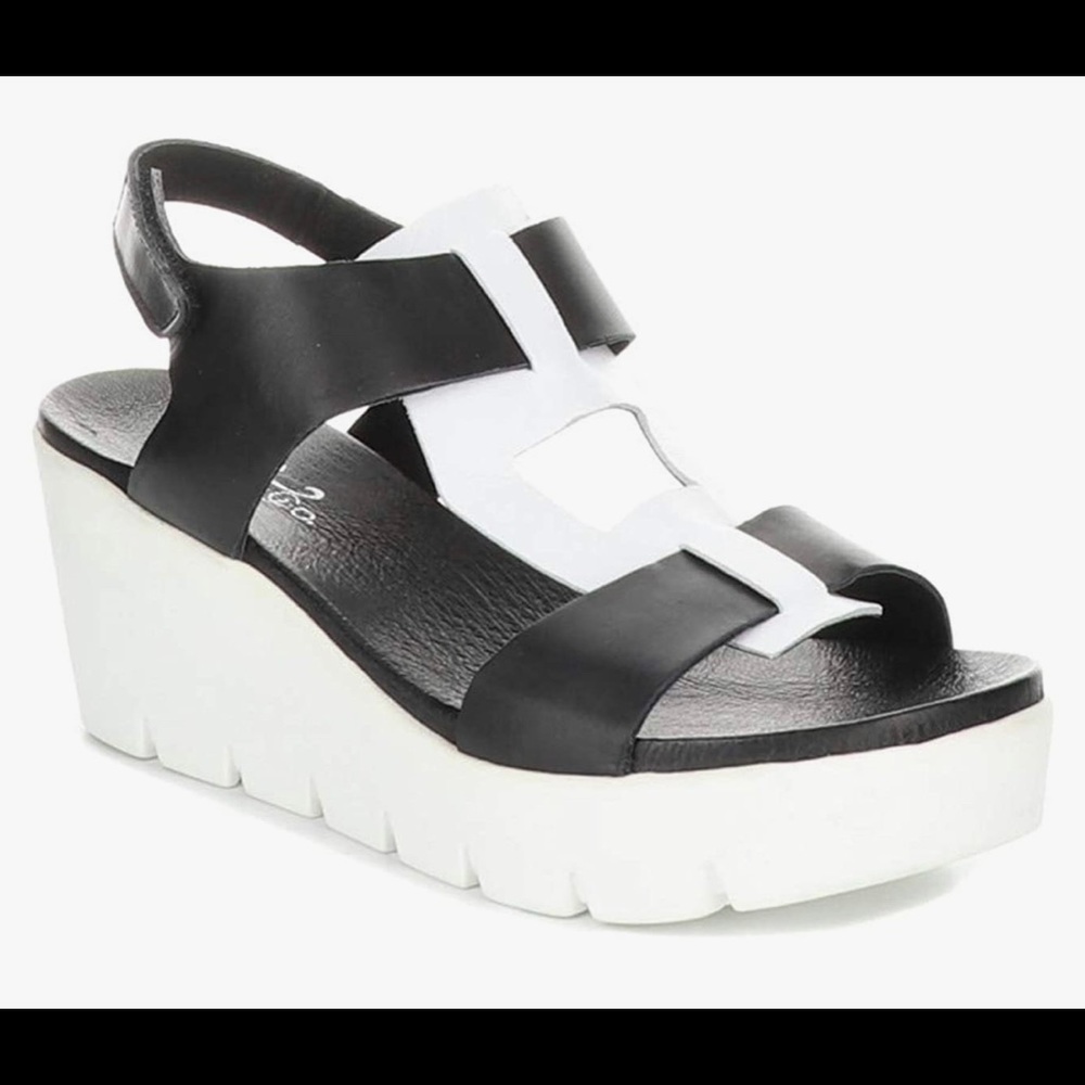 NIB NWT Bos. & Co. Black White Somo Leather Sandal EU sz 40 US sz 9-9.5